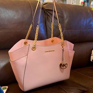 Large Pink michael kors bag!!